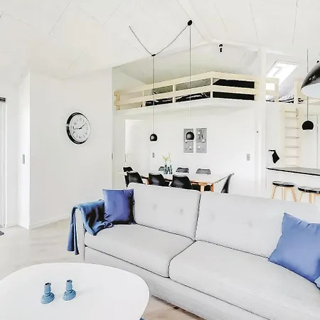 4 Bedroom Awesome In Haderslev Kelstrup Strand